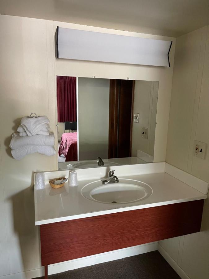 Vibe Inn - Whirlpools Suites - Lyons Exterior foto