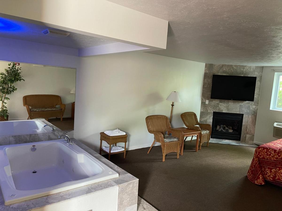 Vibe Inn - Whirlpools Suites - Lyons Exterior foto